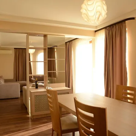 Апартамент Heaven Apartments Sunny Beach